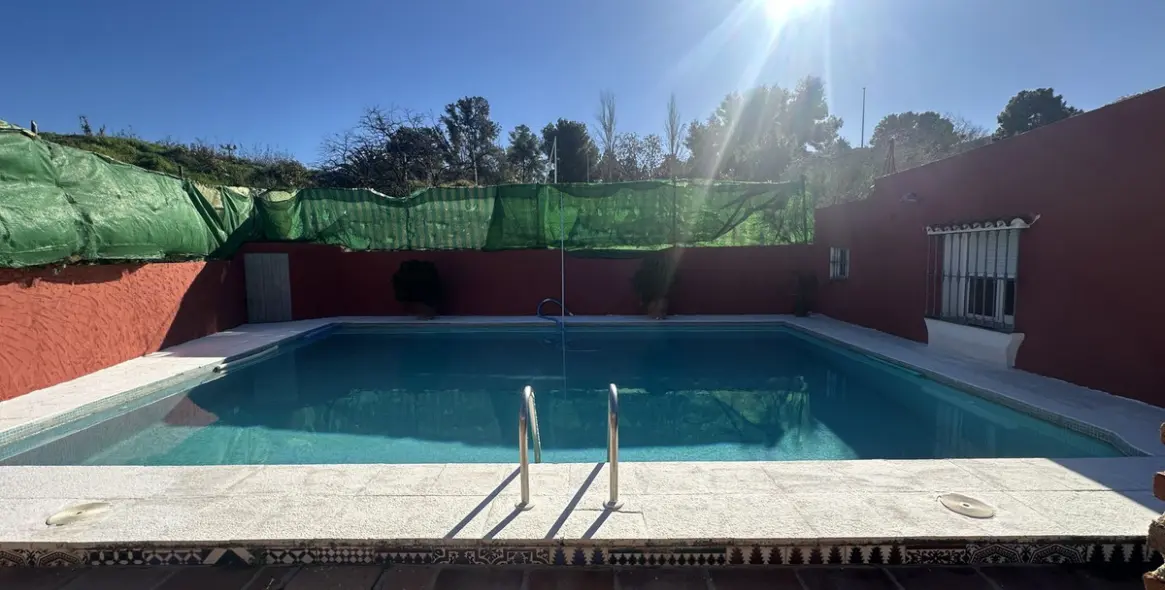 Продажа  отдельно стоящей виллы в San Pedro de Alcántara (район San Pedro de Alcántara) 3