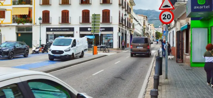 Venta de parcela residencial en Nerja 2