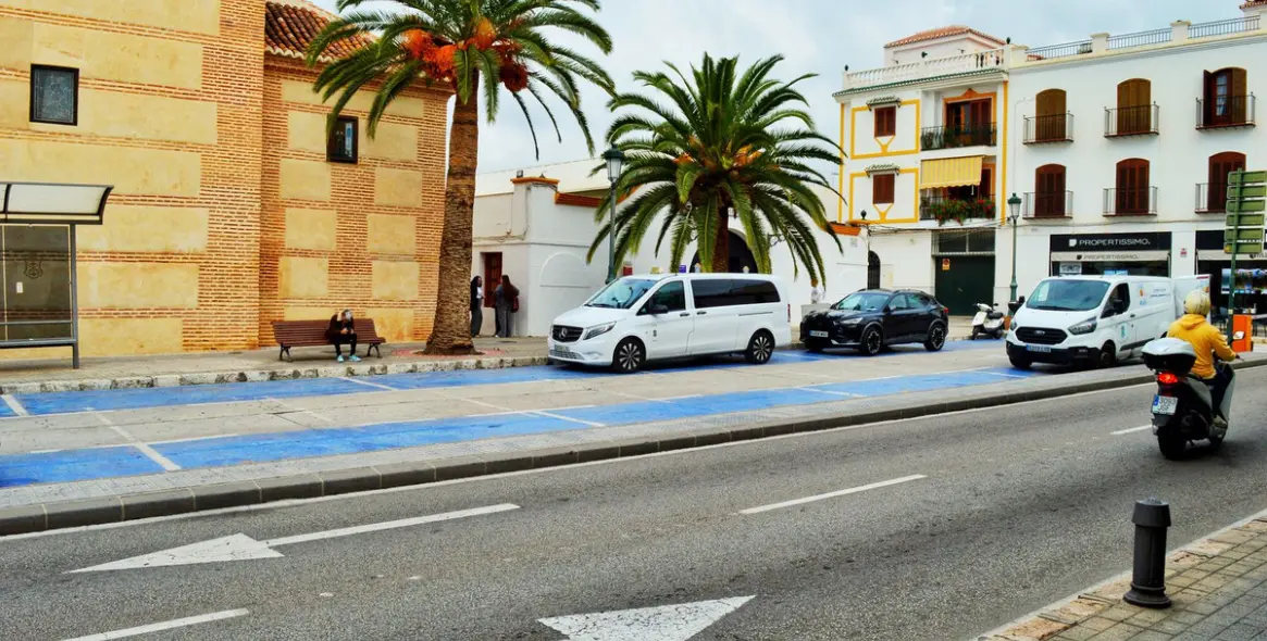 Продажа  жилого участка в Nerja 4