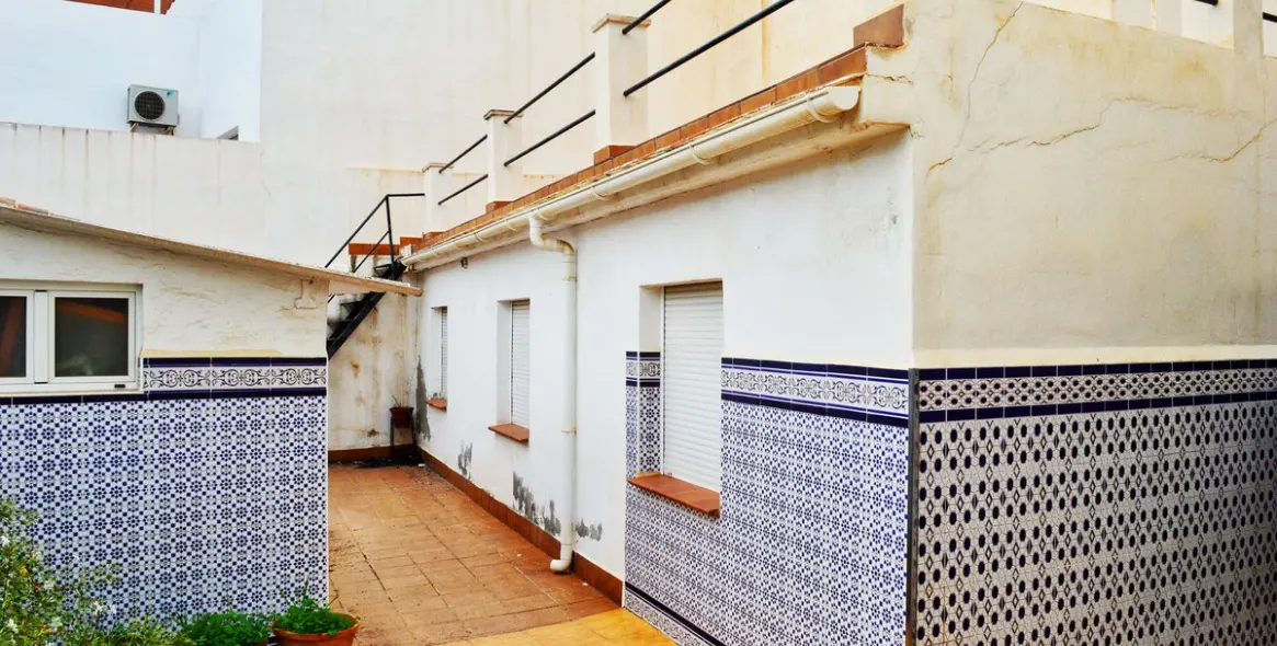 Продажа  жилого участка в Nerja 5