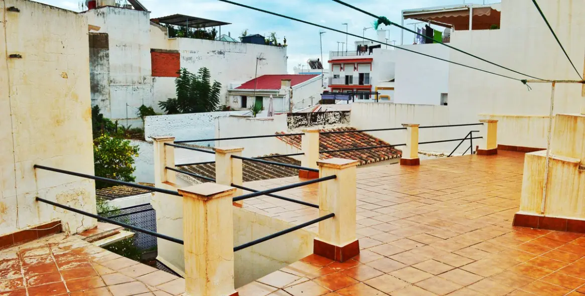 Продажа  жилого участка в Nerja 9