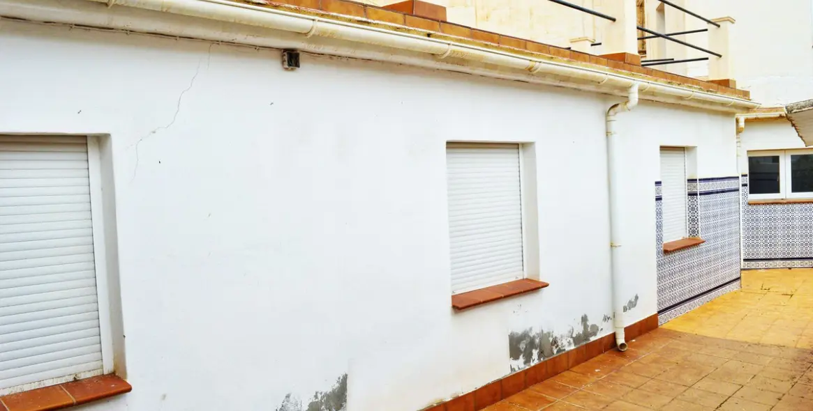 Продажа  жилого участка в Nerja 13