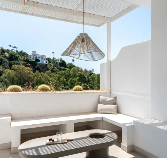 Продажа апартаментов на среднем этаже в Benahavís