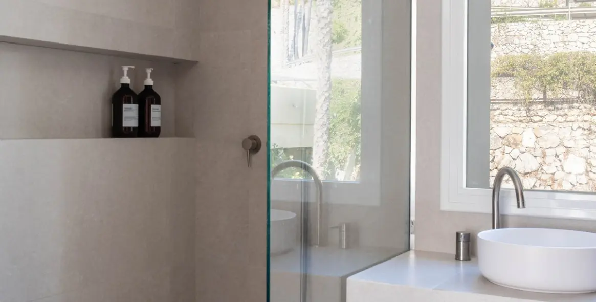 Продажа апартаментов на среднем этаже в Benahavís 13