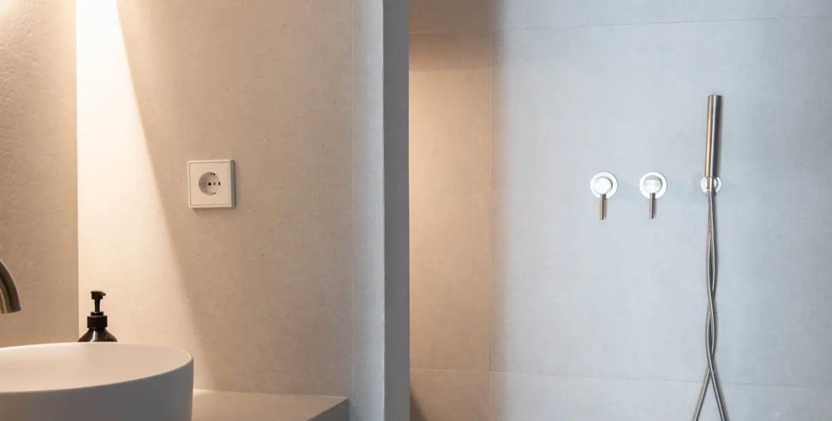 Sale of middle floor apartment in Benahavís 23