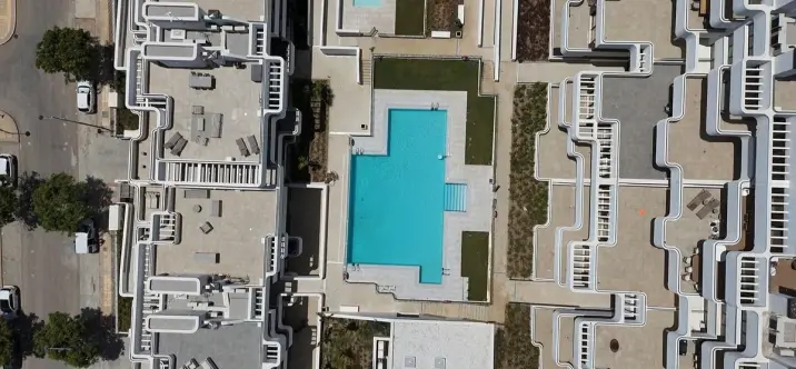 Apartamento en planta media R5112466 3