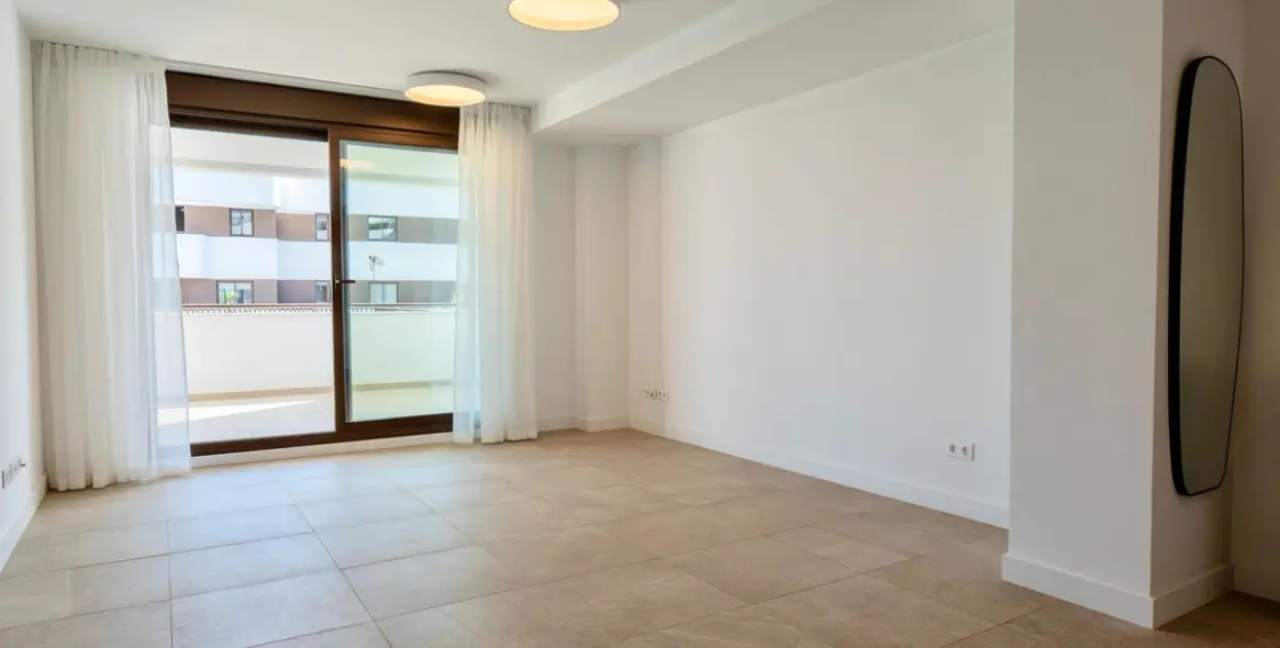 Продажа апартаментов на среднем этаже в Estepona (район Estepona) 6