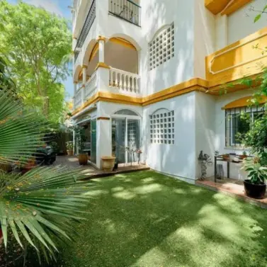 Sale of ground floor apartment in Marbella