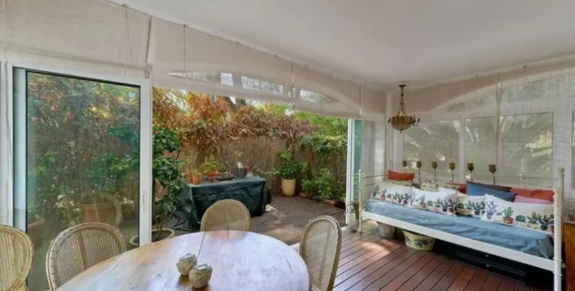 Venta de apartamento en planta baja en Marbella 2