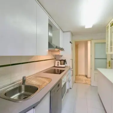 Sale of ground floor apartment in Marbella