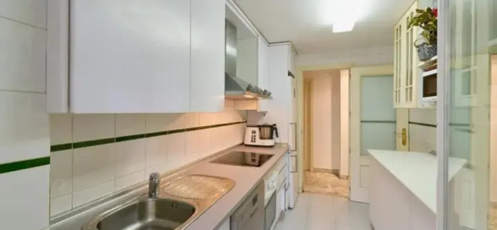 Sale of ground floor apartment in Marbella 4