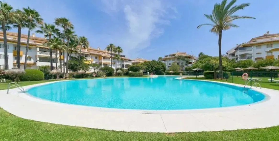 Venta de apartamento en planta baja en Marbella 13