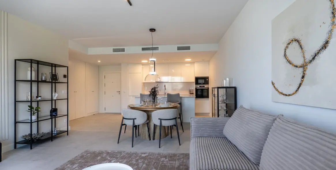 Venta de apartamento en planta media en Estepona (distrito Estepona) 5