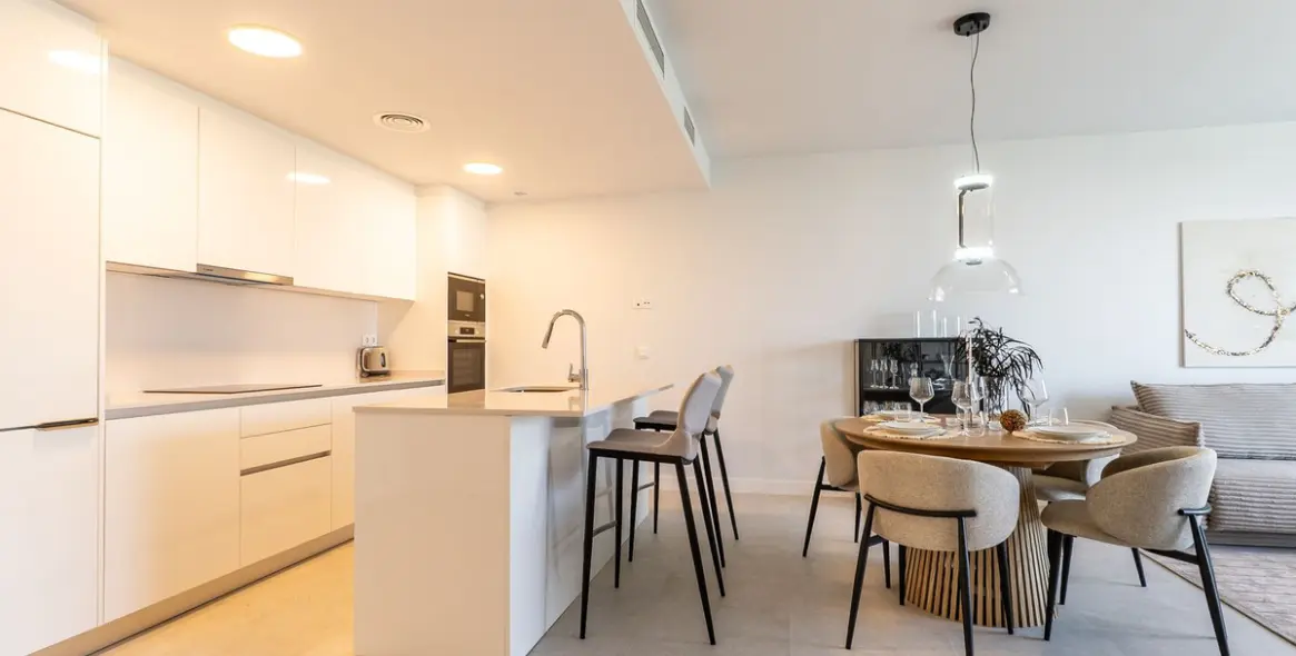 Venta de apartamento en planta media en Estepona (distrito Estepona) 6