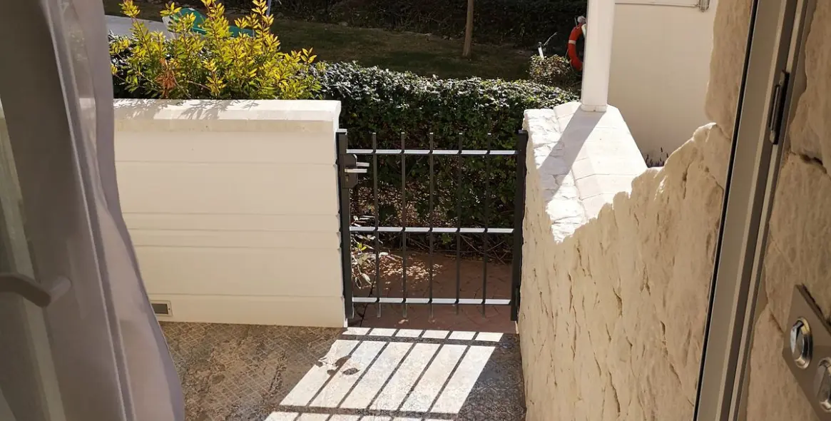 Sale of semi-detached house in Estepona 19