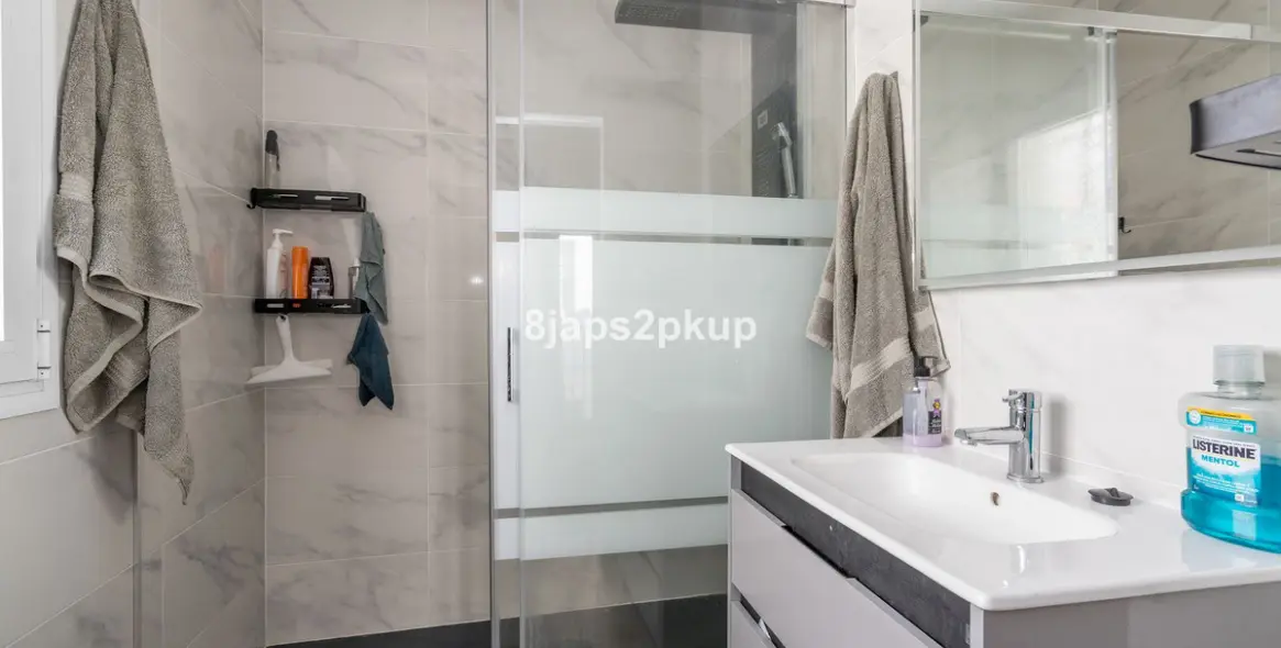 Sale of townhouse in Estepona 16