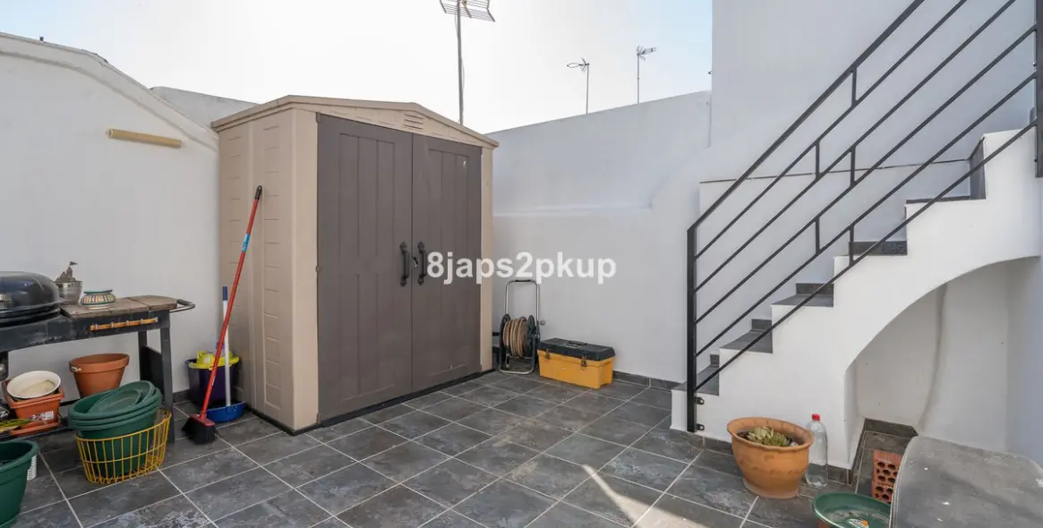 Sale of townhouse in Estepona 18