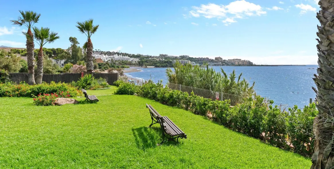 Продажа таунхауса в Estepona 1