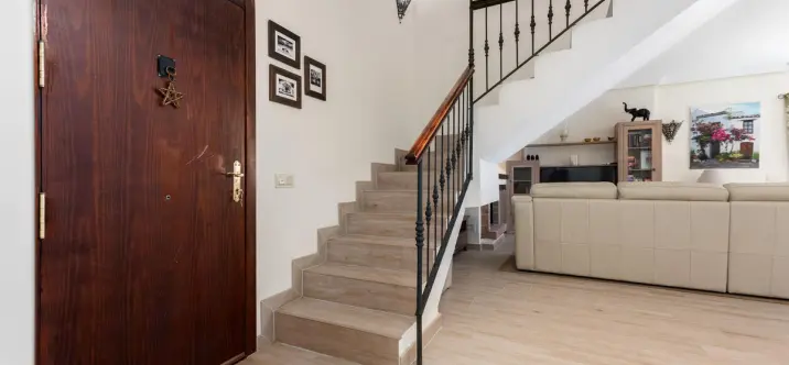 Продажа таунхауса в Estepona 1