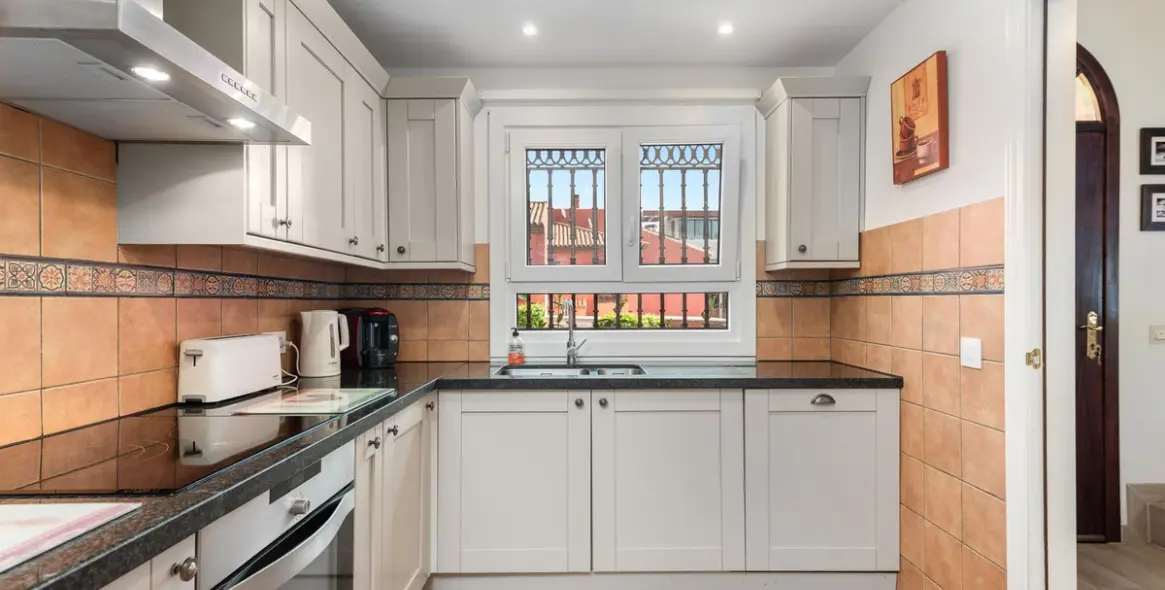 Продажа таунхауса в Estepona 6