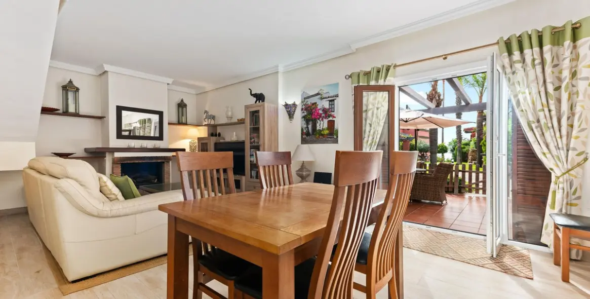 Продажа таунхауса в Estepona 9