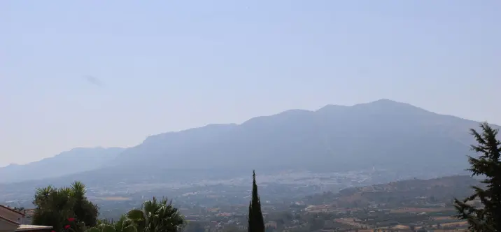 Sale of detached villa in Coín 3