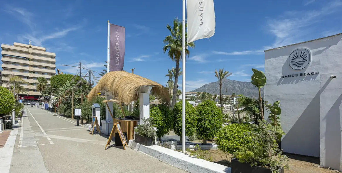 Sale of penthouse in Puerto Banús 36