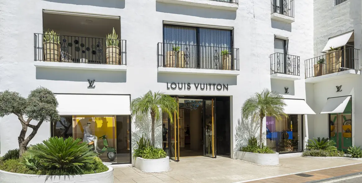 Sale of penthouse in Puerto Banús 39