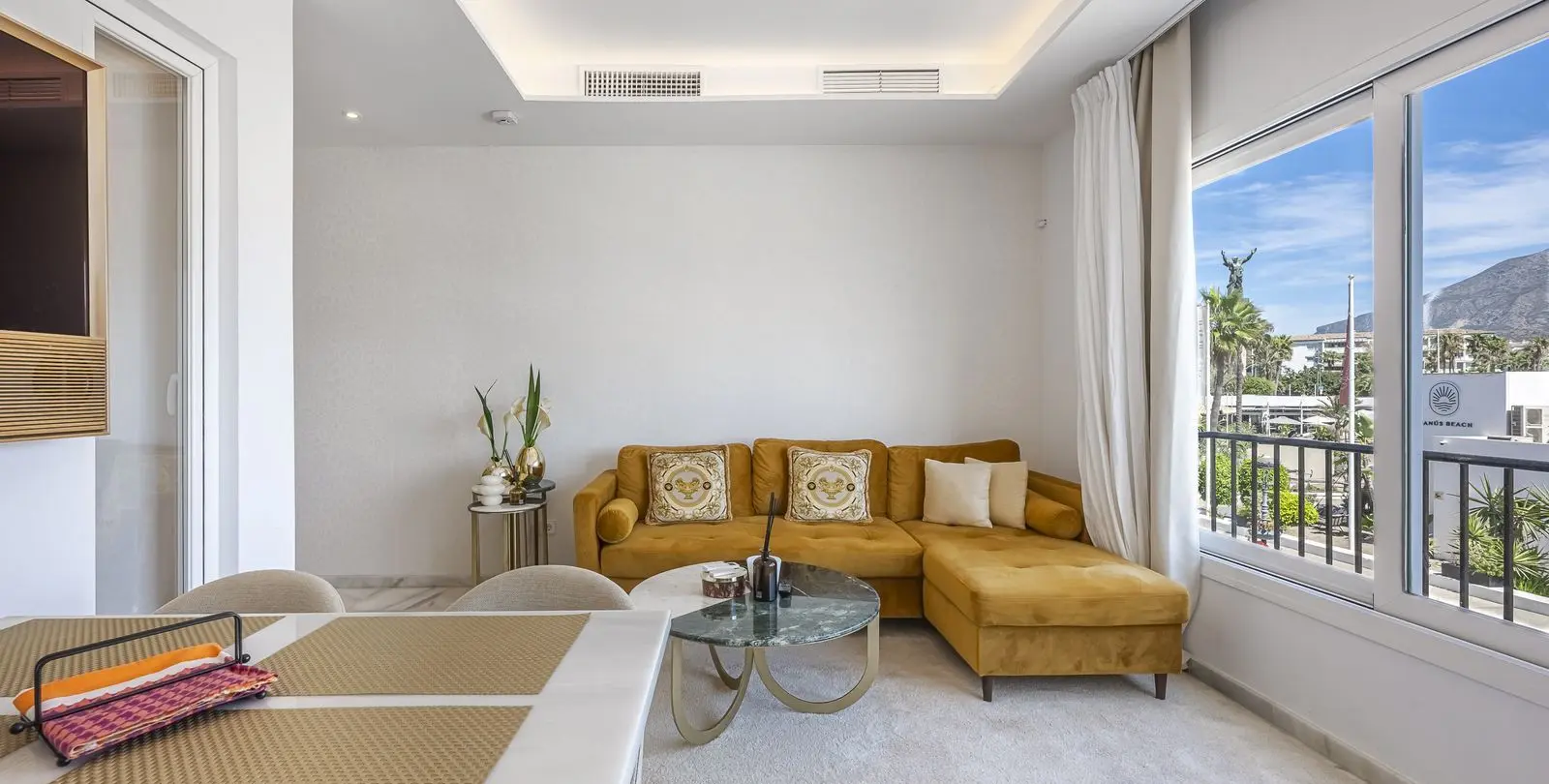 Sale of penthouse in Puerto Banús 4