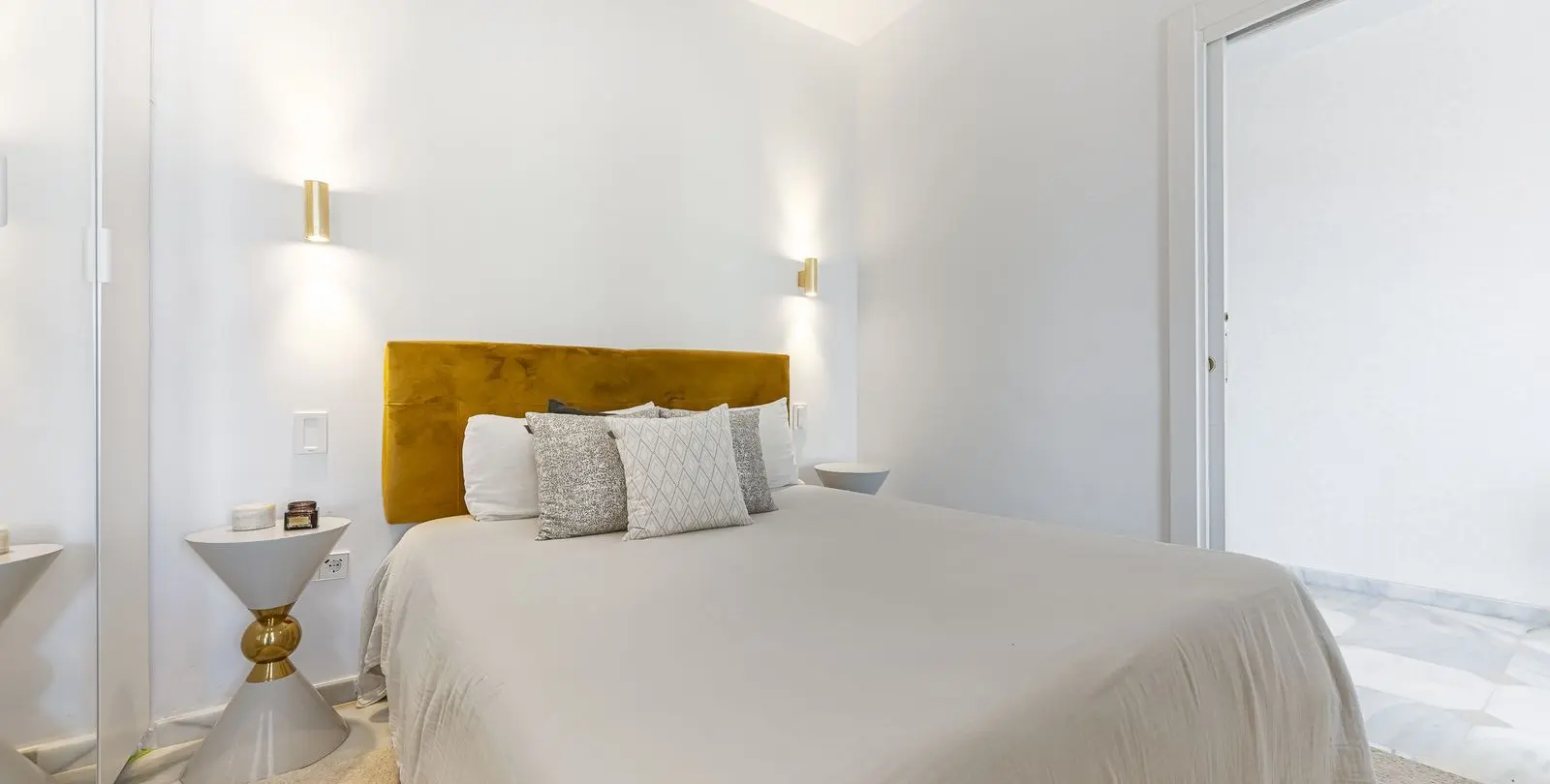 Sale of penthouse in Puerto Banús 15