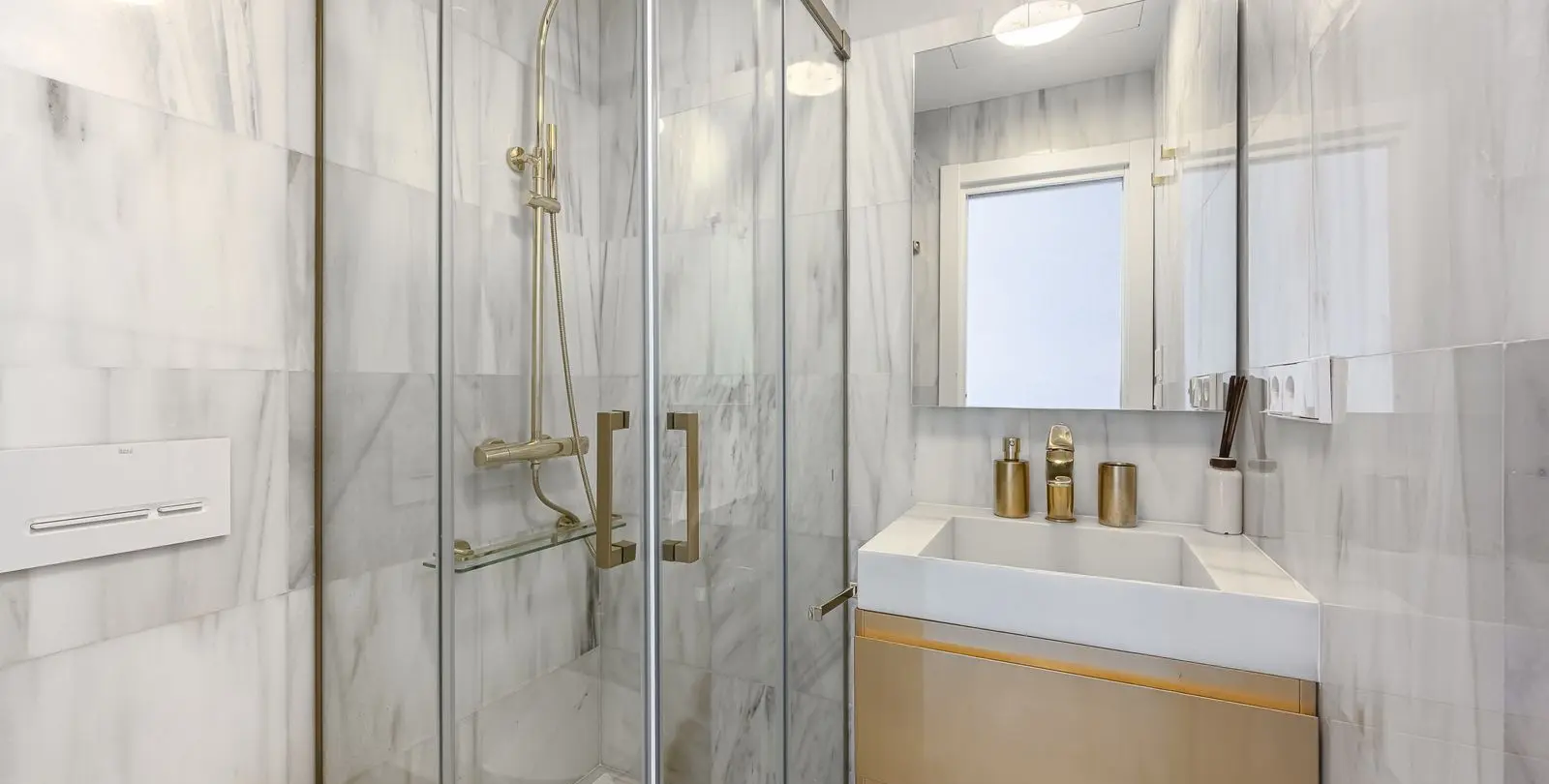Sale of penthouse in Puerto Banús 17