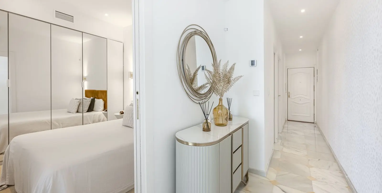 Sale of penthouse in Puerto Banús 18