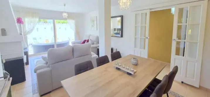 Продажа  отдельно стоящей виллы в Manilva 4