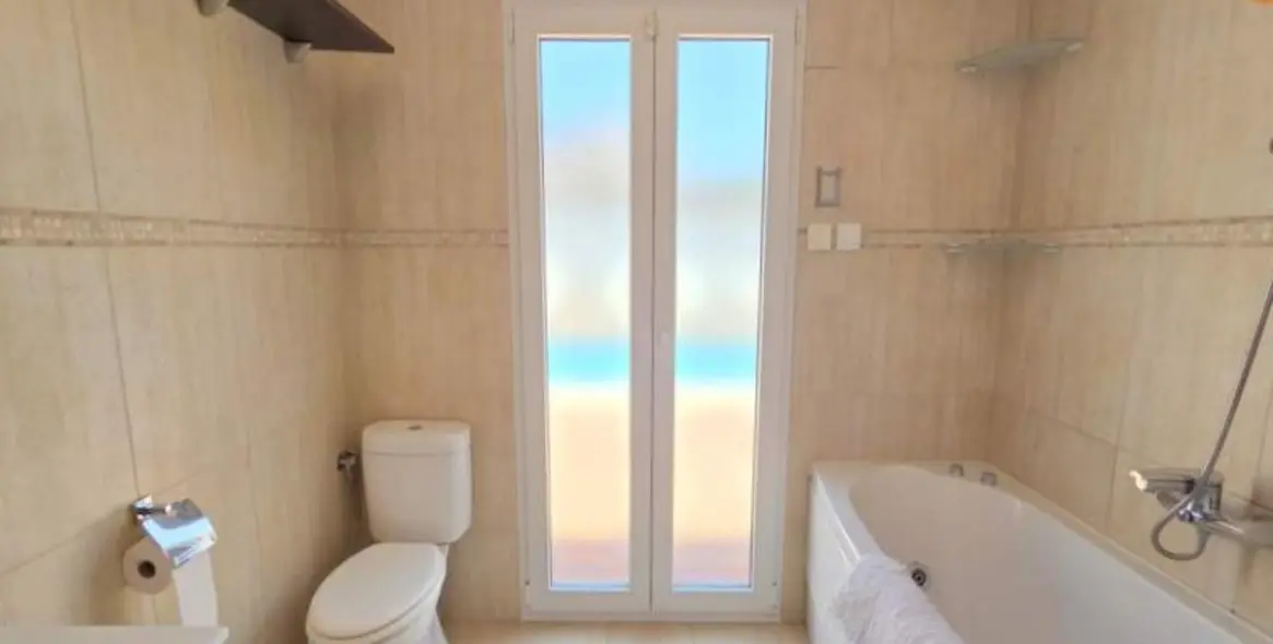 Venta de villa independiente en Manilva 12