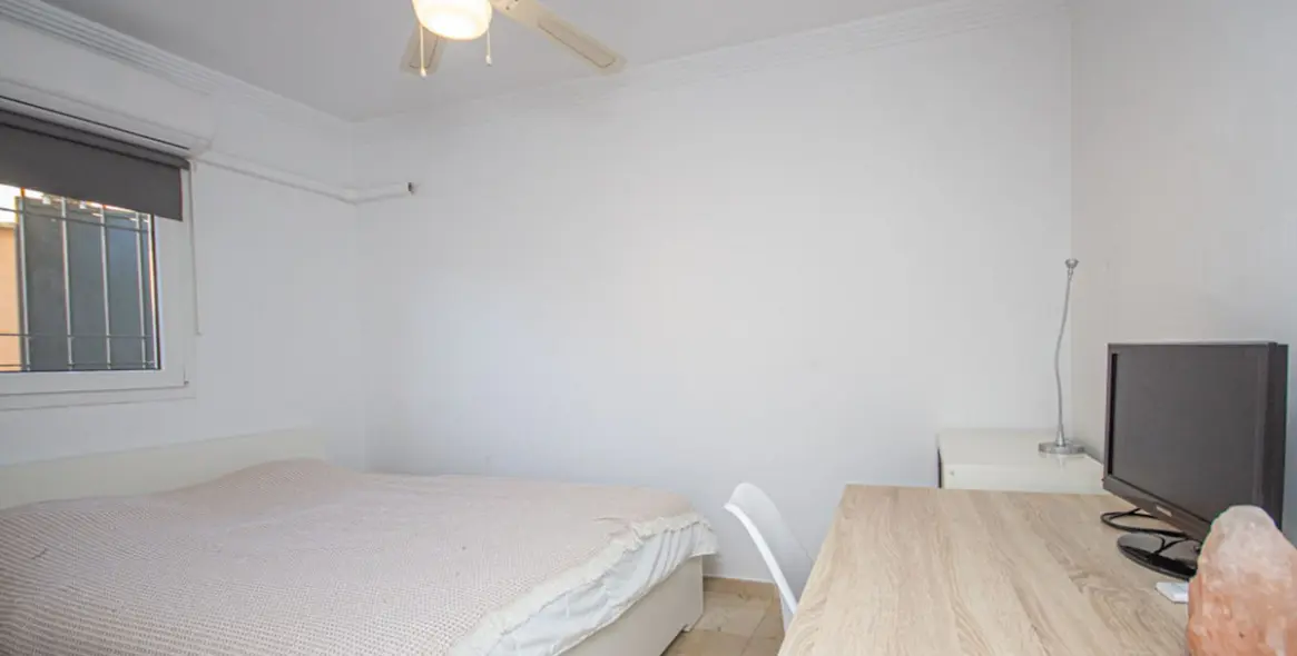 Продажа дома на две семьи в Riviera del Sol 23