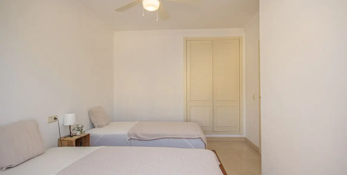 Продажа дома на две семьи в Riviera del Sol 32