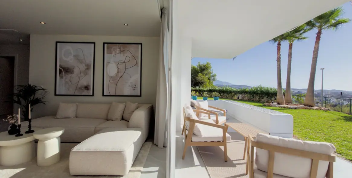 Продажа апартаментов на первом этаже в Miraflores 1