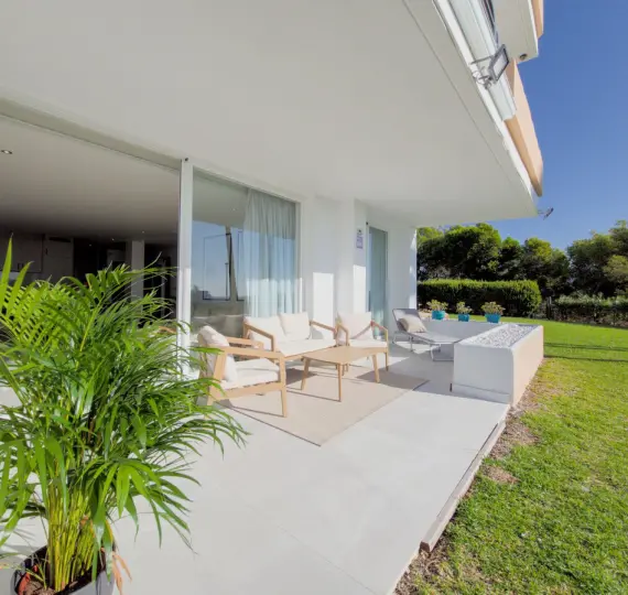 Продажа апартаментов на первом этаже в Miraflores