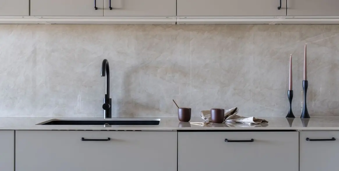 Продажа апартаментов на первом этаже в Miraflores 16