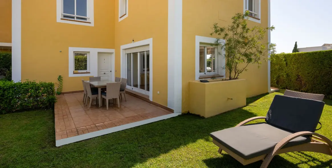 Продажа таунхауса в Estepona 2