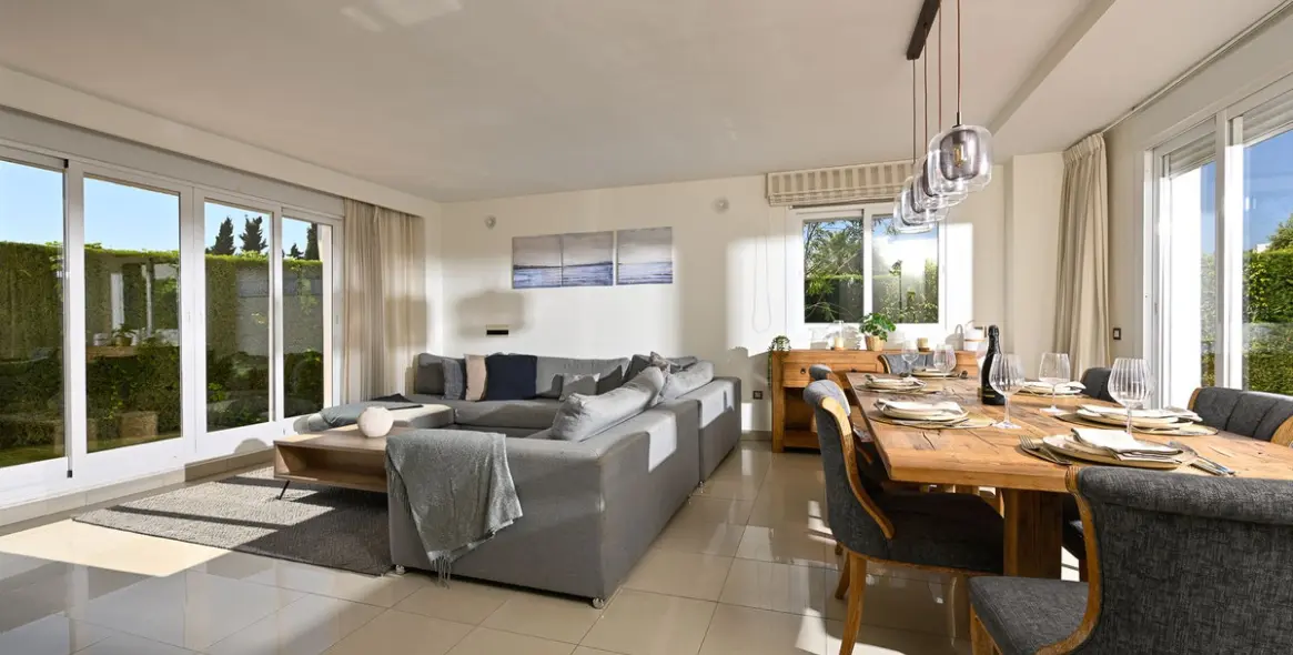 Продажа таунхауса в Estepona 3