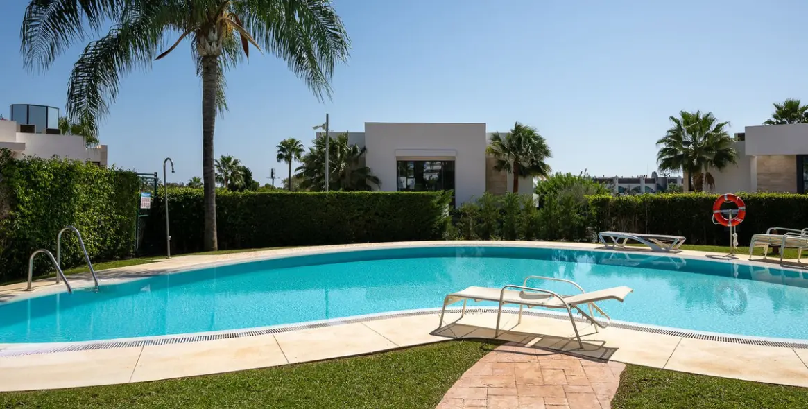 Продажа таунхауса в Estepona 4