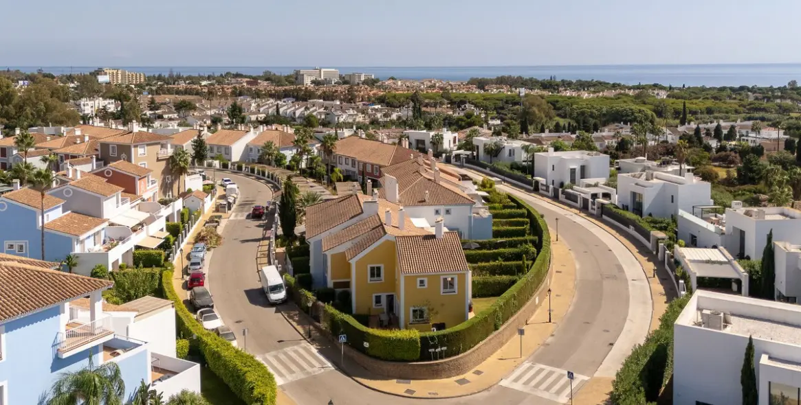 Продажа таунхауса в Estepona 11
