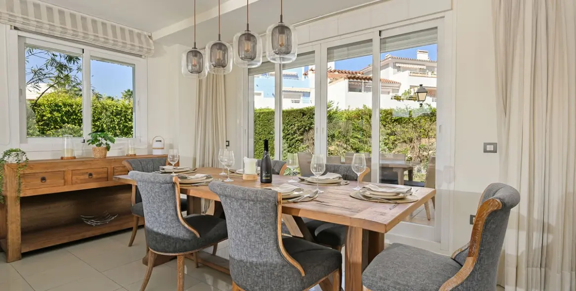 Продажа таунхауса в Estepona 13