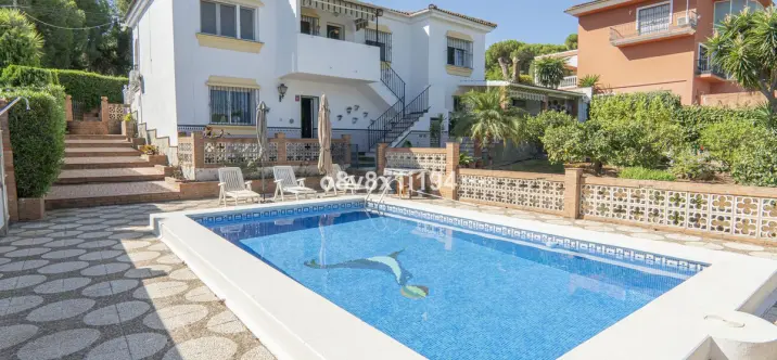 Sale of detached villa in Alhaurín de la Torre 0