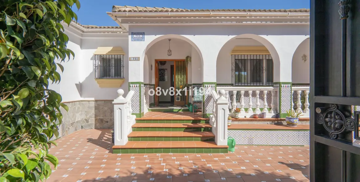 Sale of detached villa in Alhaurín de la Torre 3