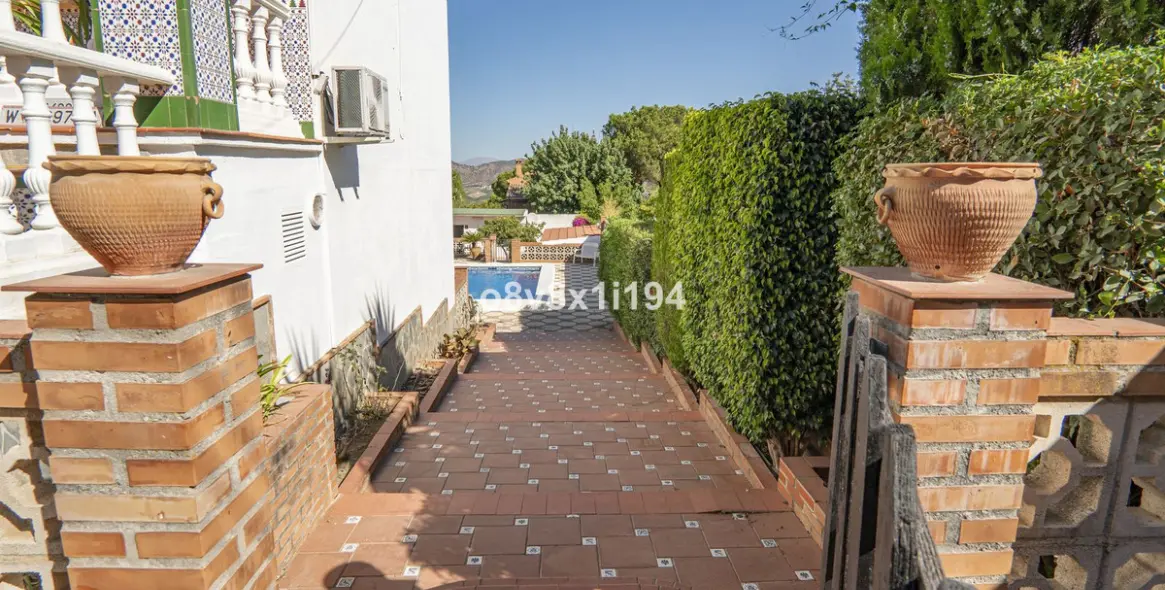 Sale of detached villa in Alhaurín de la Torre 5