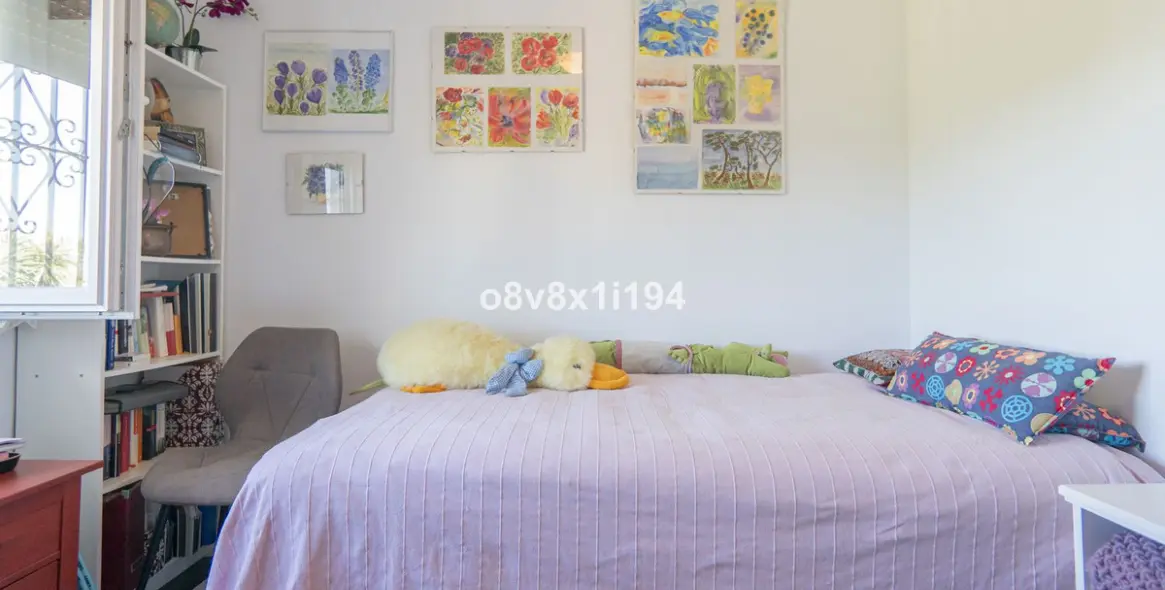 Sale of detached villa in Alhaurín de la Torre 16
