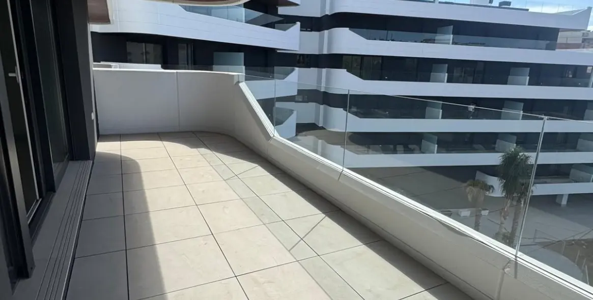 Venta de apartamento en planta media en Estepona (distrito Estepona) 10