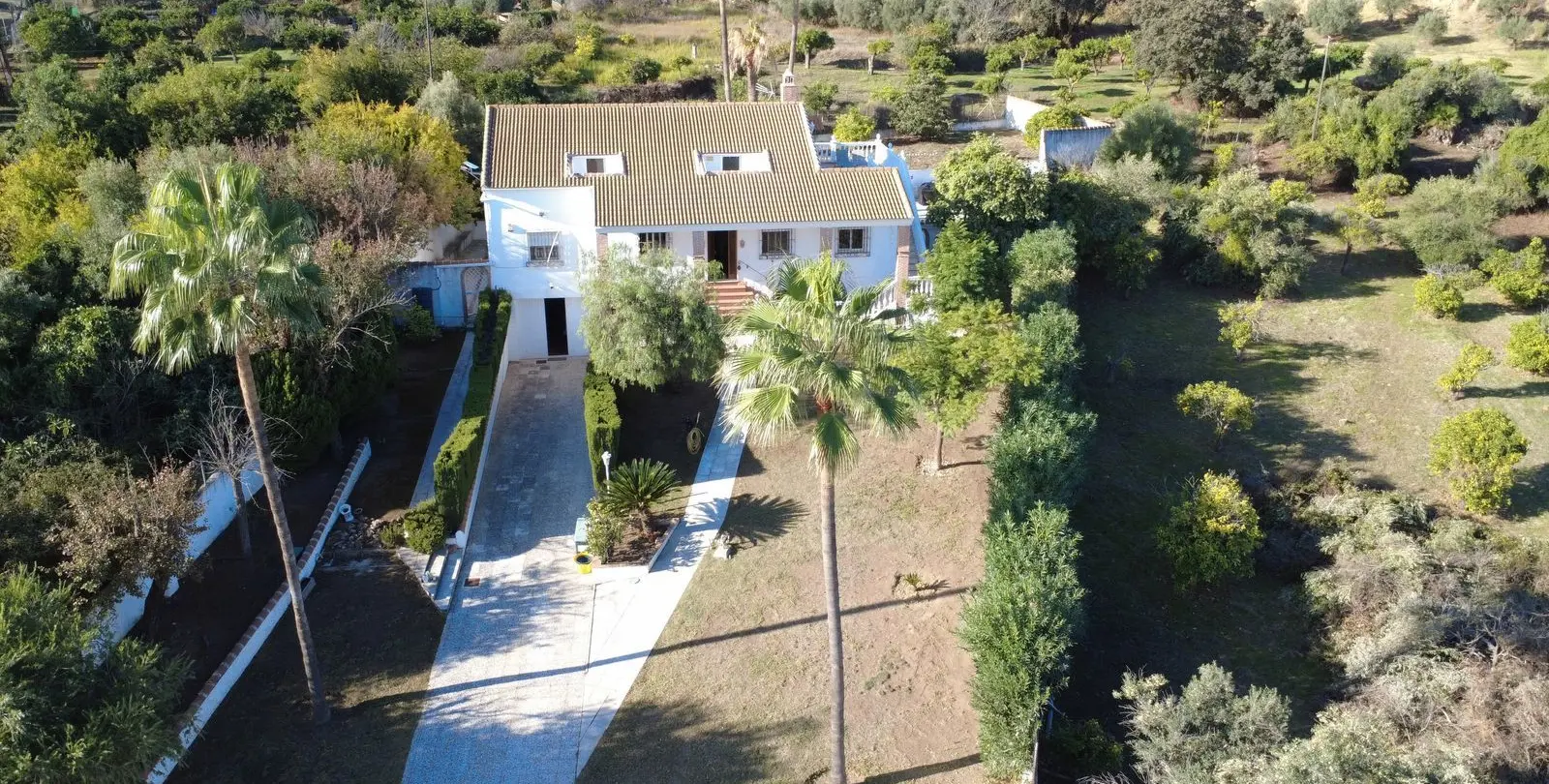 Venta de finca - cortijo en Alhaurín de la Torre 1